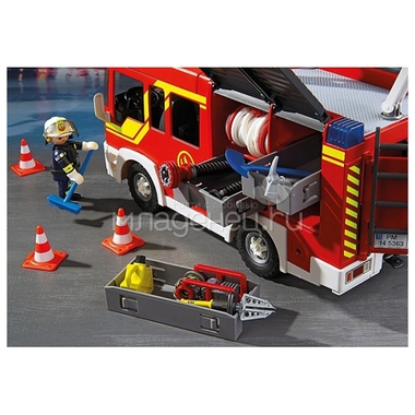 Игровой набор Playmobil Пожарная машина со светом и звуком 3