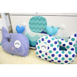 Комплект в кроватку ByTwinz с игрушками 6 предметов Маленький кит