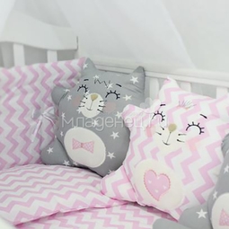 Комплект в кроватку ByTwinz Котики с игрушками Розово-серый
