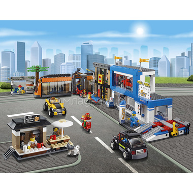Конструктор LEGO City 60097 Городская площадь 9