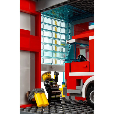 Конструктор LEGO City 60110 Пожарная часть 10