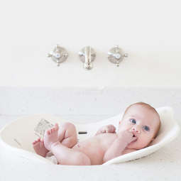 Ванночка компактная Puj Flyte для новорожденных